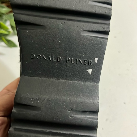 Donald J. Pliner Clio Loafer - Picture 10 of 13